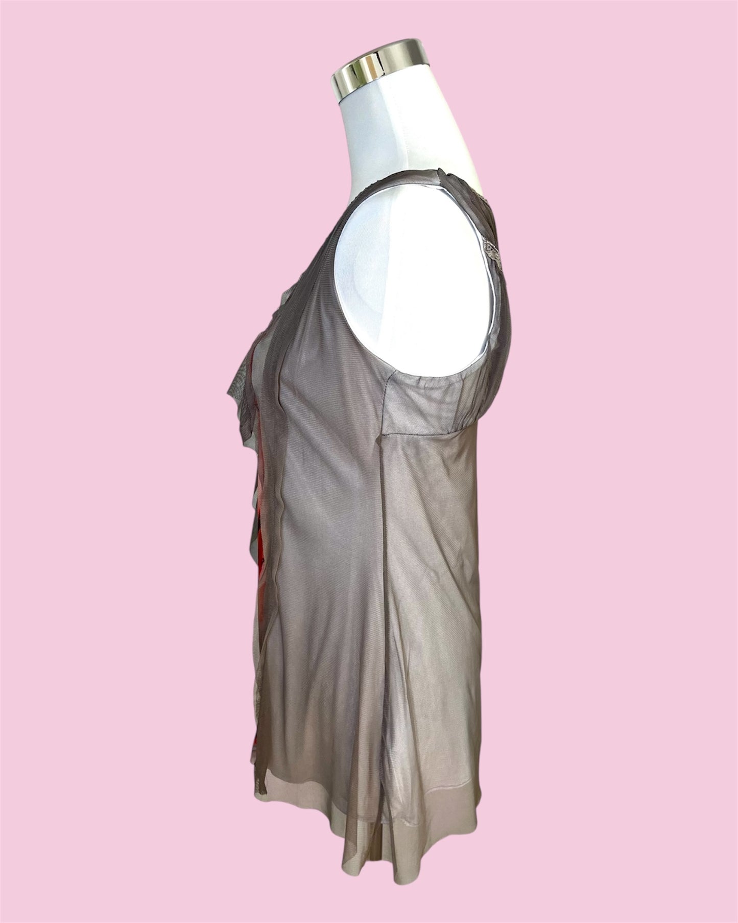 Fairycore Asymmetrisches Mesh-Top mit Rosendetail – La Mode Est à Vous 38